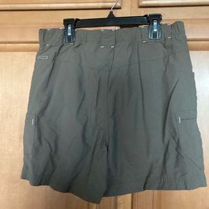 Columbia Women’s Pockets Lightweight Hiking Short SZ S